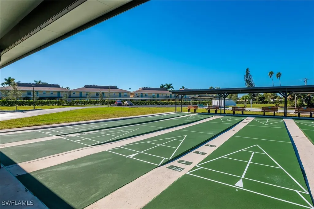 40 Le Mans Drive Naples FL 34112