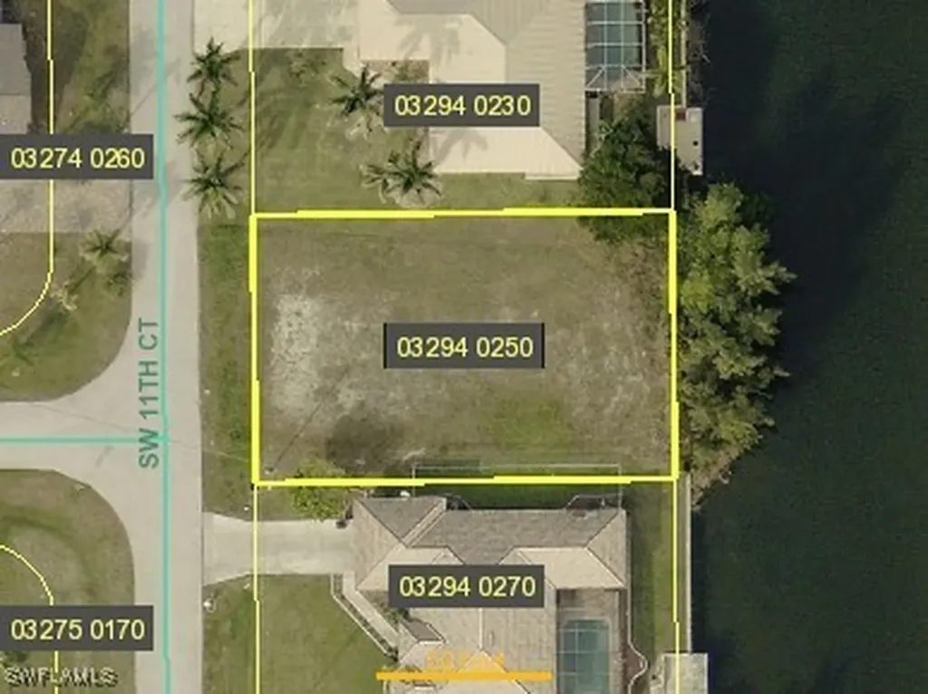 3813 SW 11th Court Cape Coral FL 33914