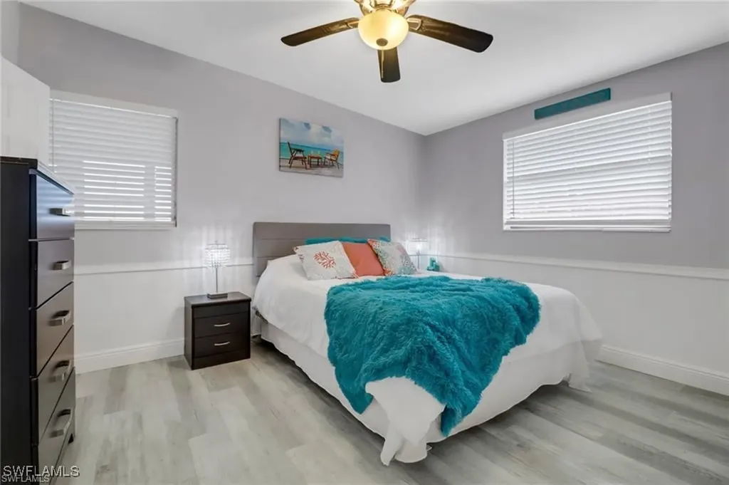 2047 Harbor Lane Naples FL 34104
