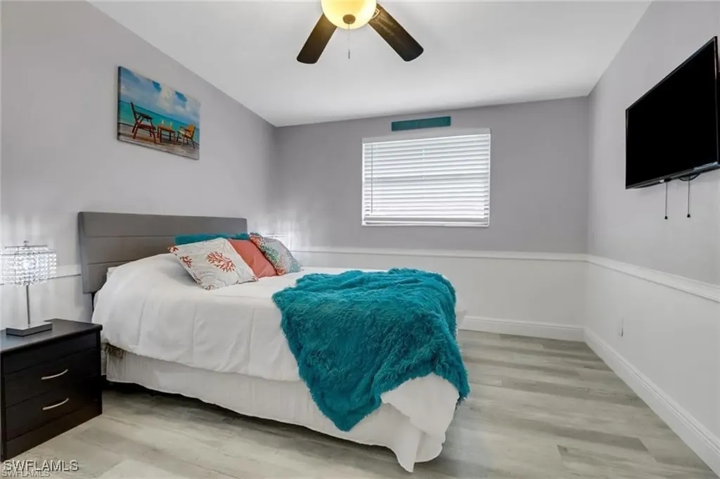 2047 Harbor Lane Naples FL 34104