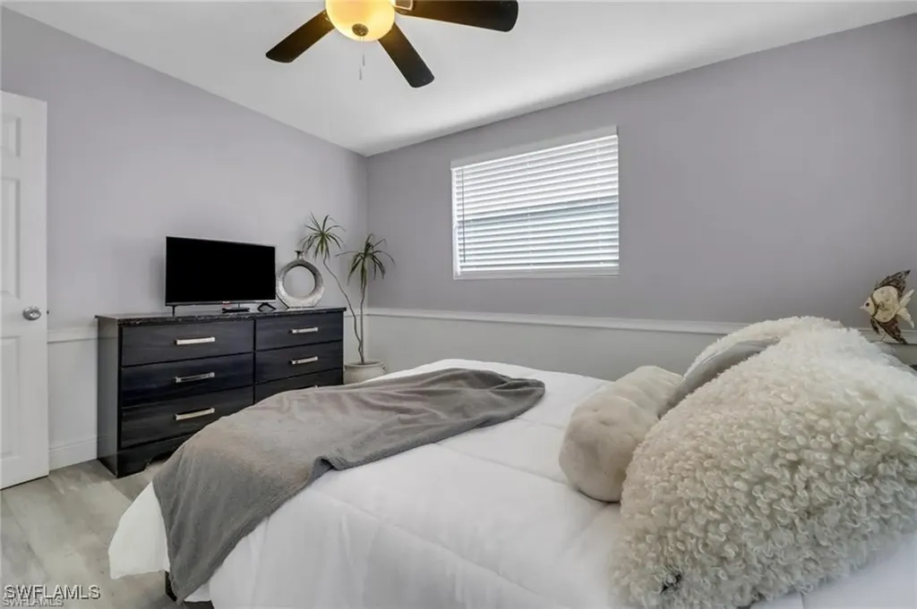 2047 Harbor Lane Naples FL 34104