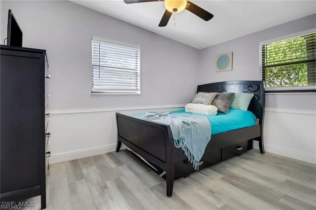 2047 Harbor Lane Naples FL 34104