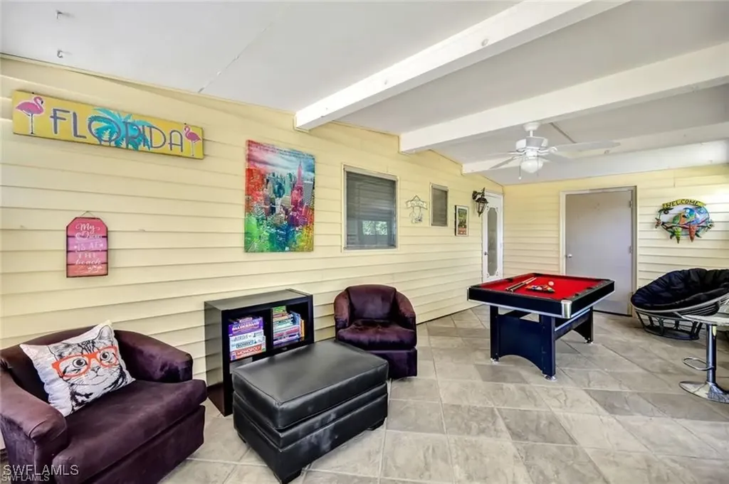 2047 Harbor Lane Naples FL 34104