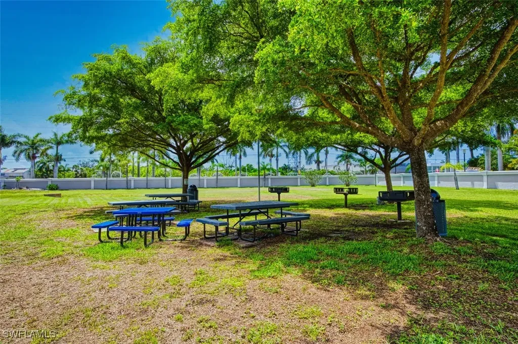 2885 Palm Beach Boulevard Fort Myers FL 33916