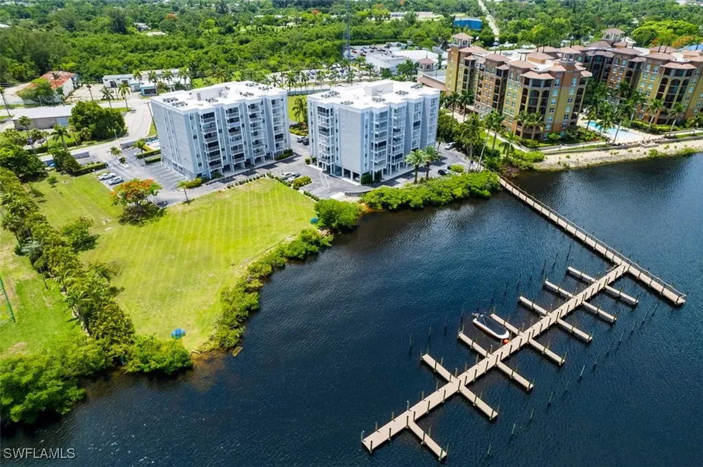 2885 Palm Beach Boulevard Fort Myers FL 33916