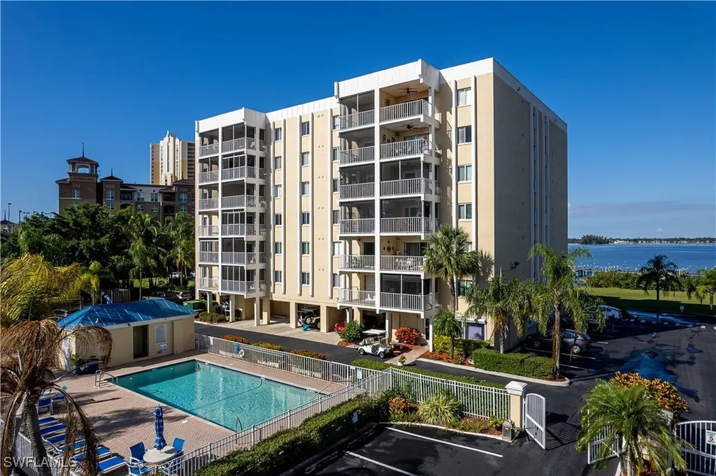 2885 Palm Beach Boulevard Fort Myers FL 33916