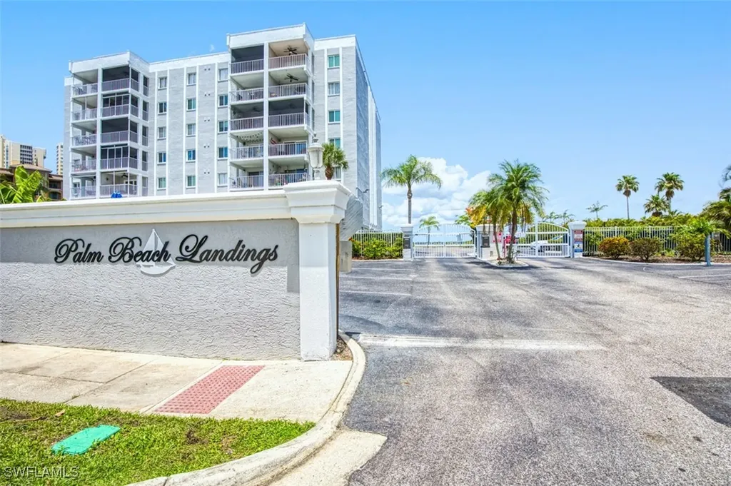 2885 Palm Beach Boulevard Fort Myers FL 33916