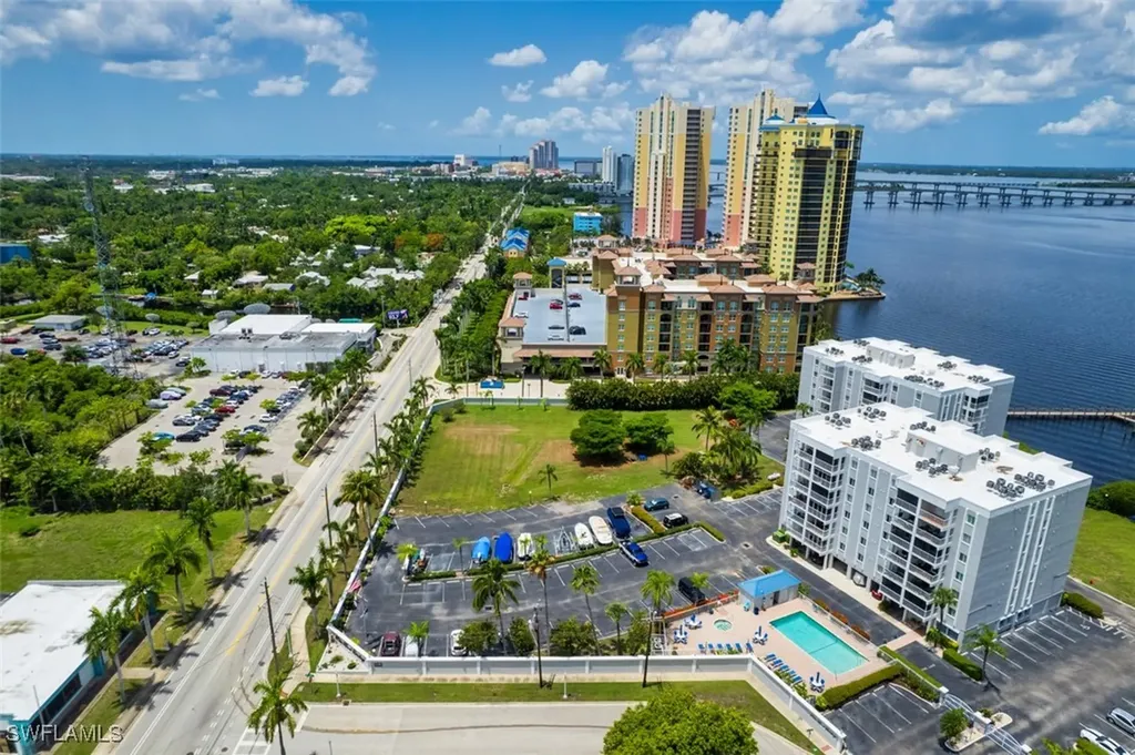 2885 Palm Beach Boulevard Fort Myers FL 33916