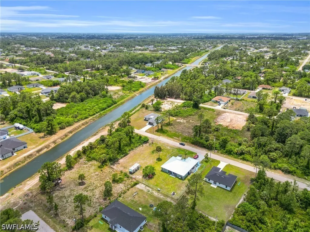 2909 Dora Avenue N Lehigh Acres FL 33971