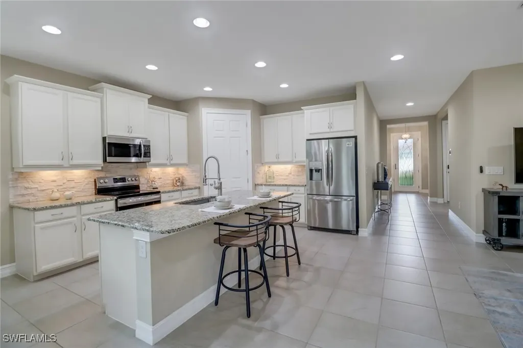 14594 Tropical Drive Naples FL 34114