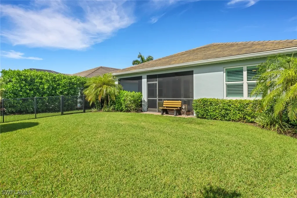 14594 Tropical Drive Naples FL 34114