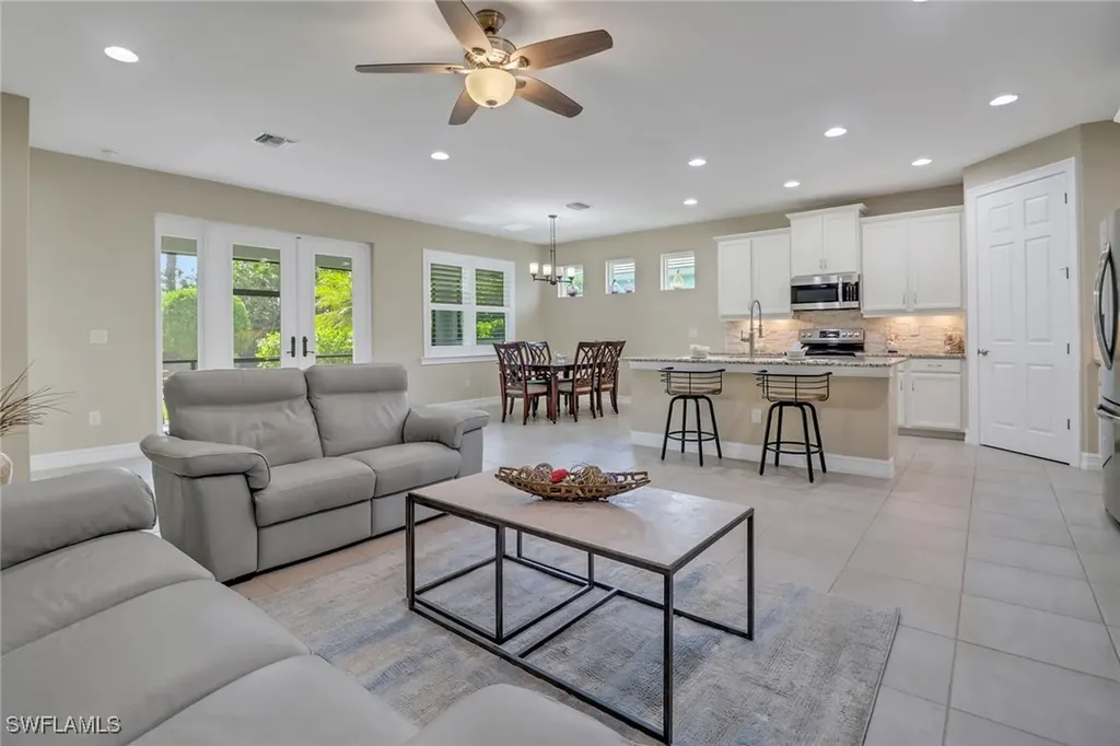 14594 Tropical Drive Naples FL 34114