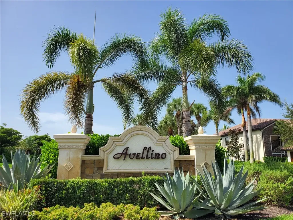 9521 Avellino Way Naples FL 34113