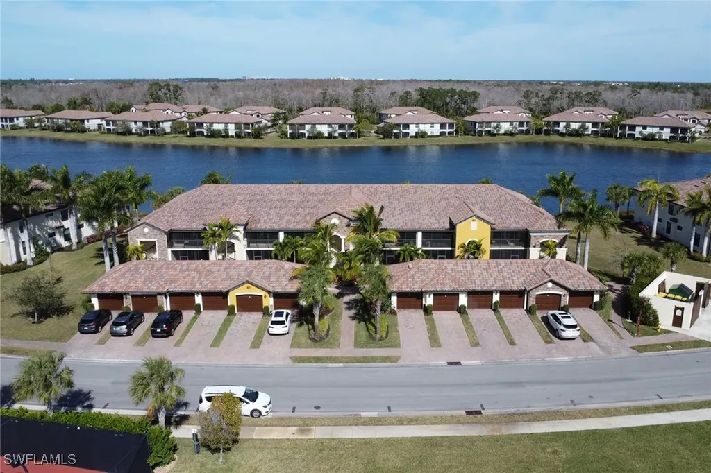 9521 Avellino Way Naples FL 34113