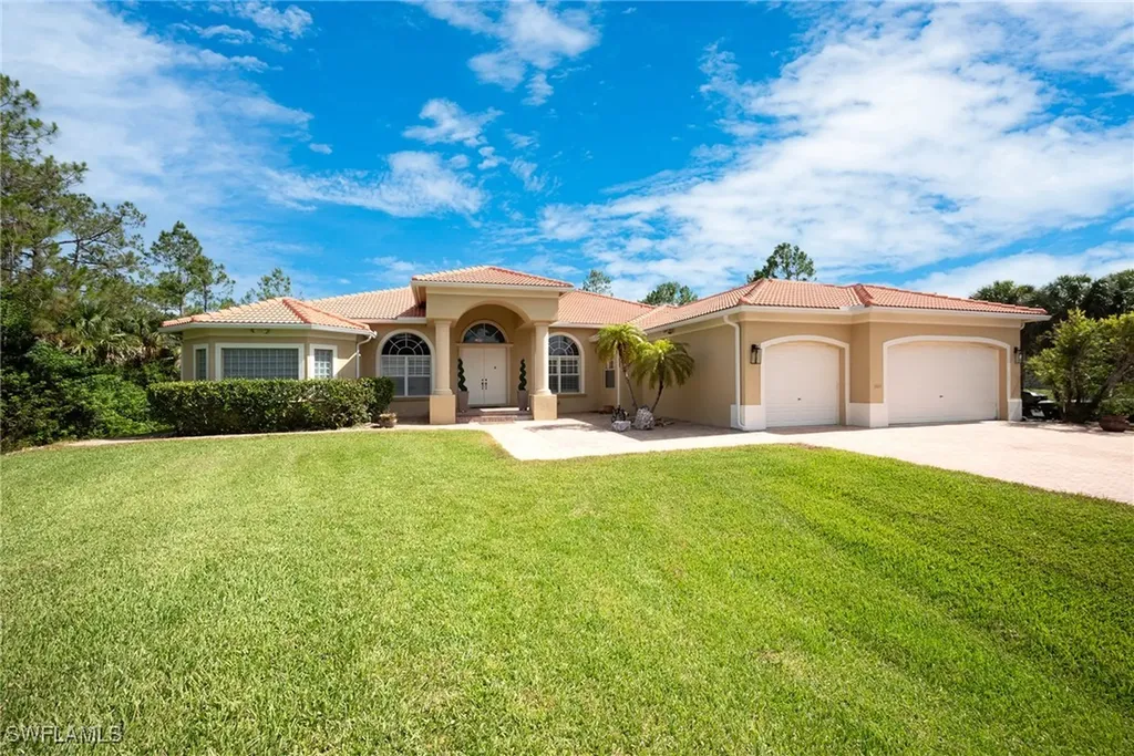 1640 Golden Gate Boulevard W Naples FL 34117