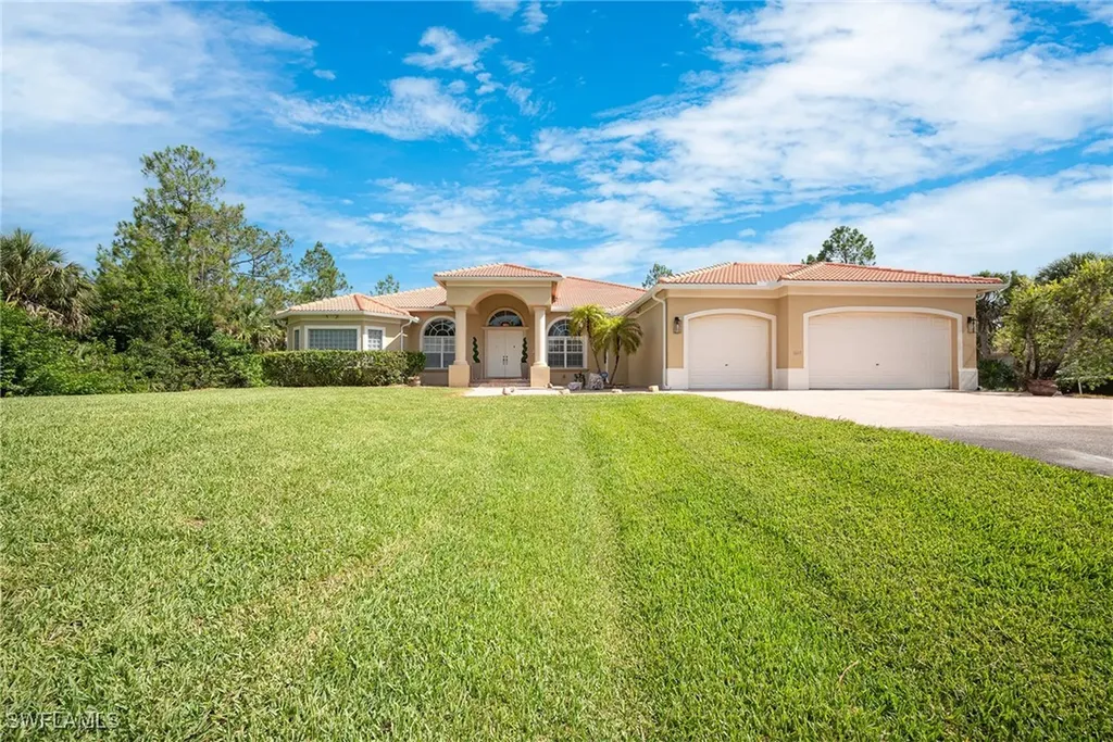 1640 Golden Gate Boulevard W Naples FL 34117