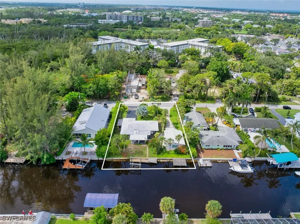1483 Bembury Drive Naples FL 34102