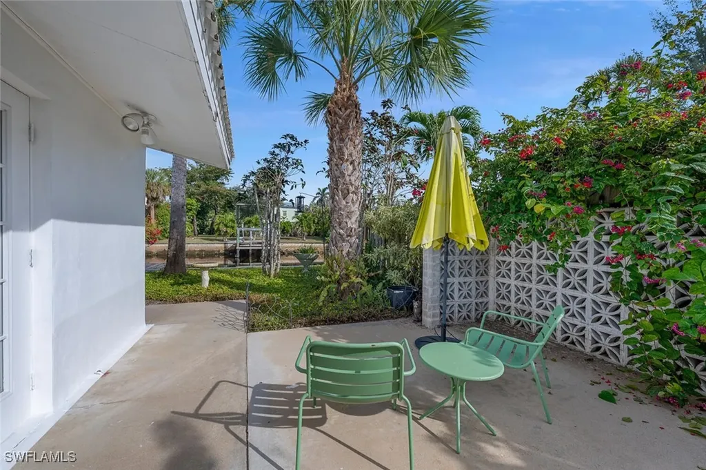 1483 Bembury Drive Naples FL 34102