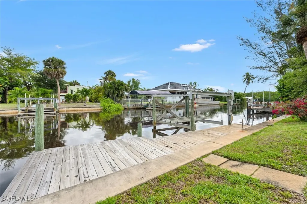 1483 Bembury Drive Naples FL 34102