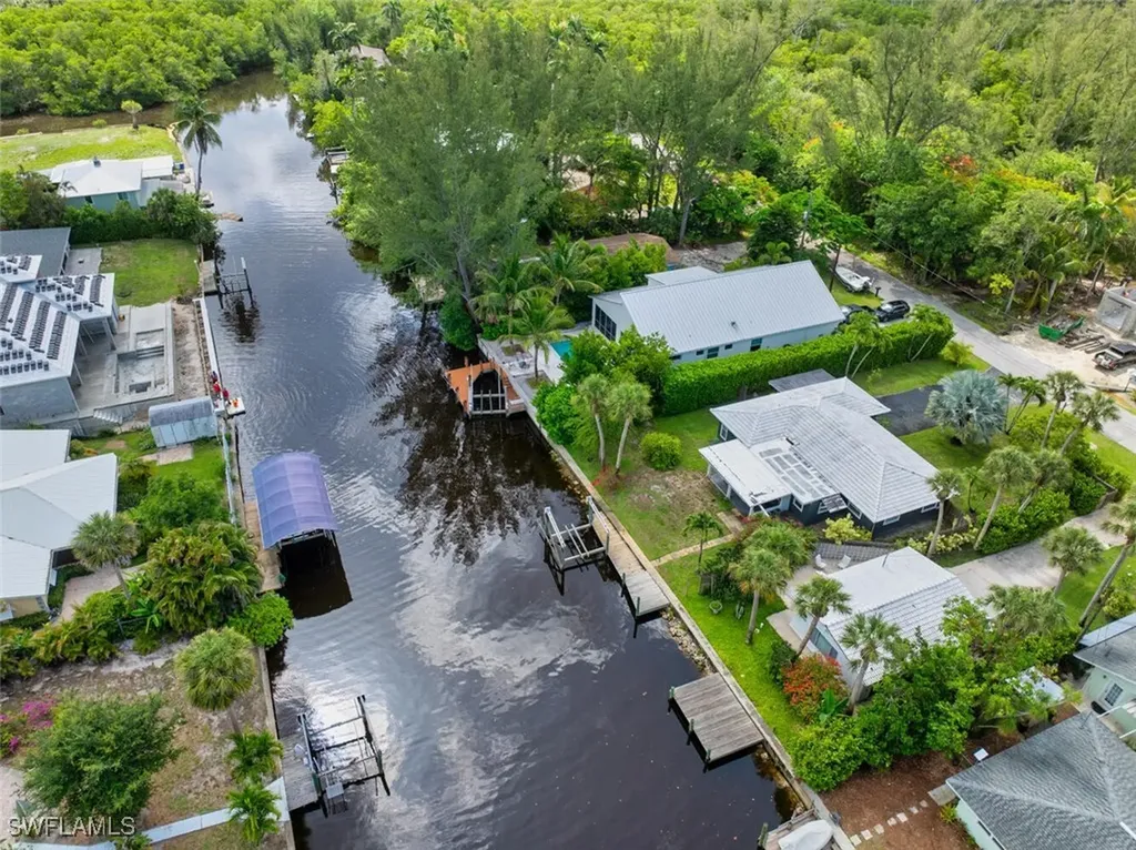 1483 Bembury Drive Naples FL 34102