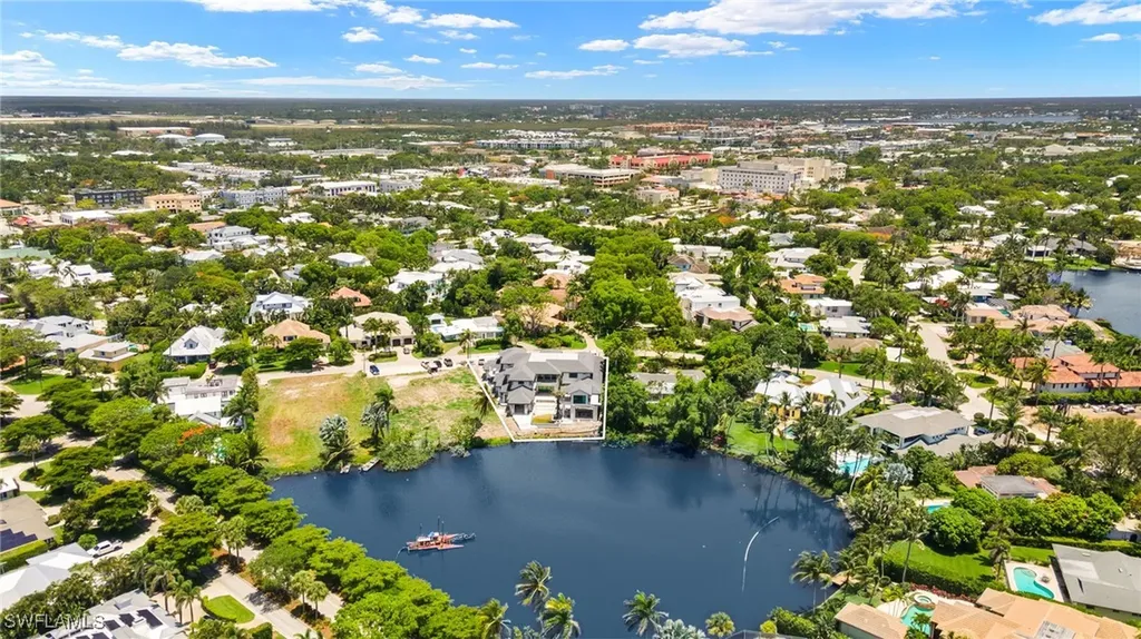 616 Bougainvillea Road Naples FL 34102