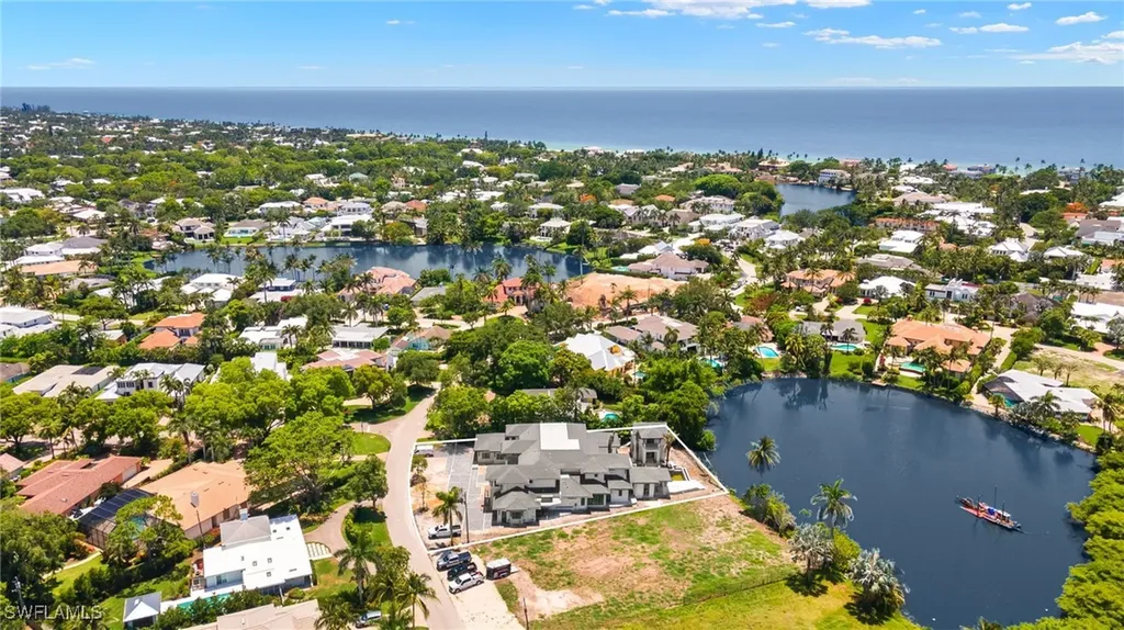 616 Bougainvillea Road Naples FL 34102