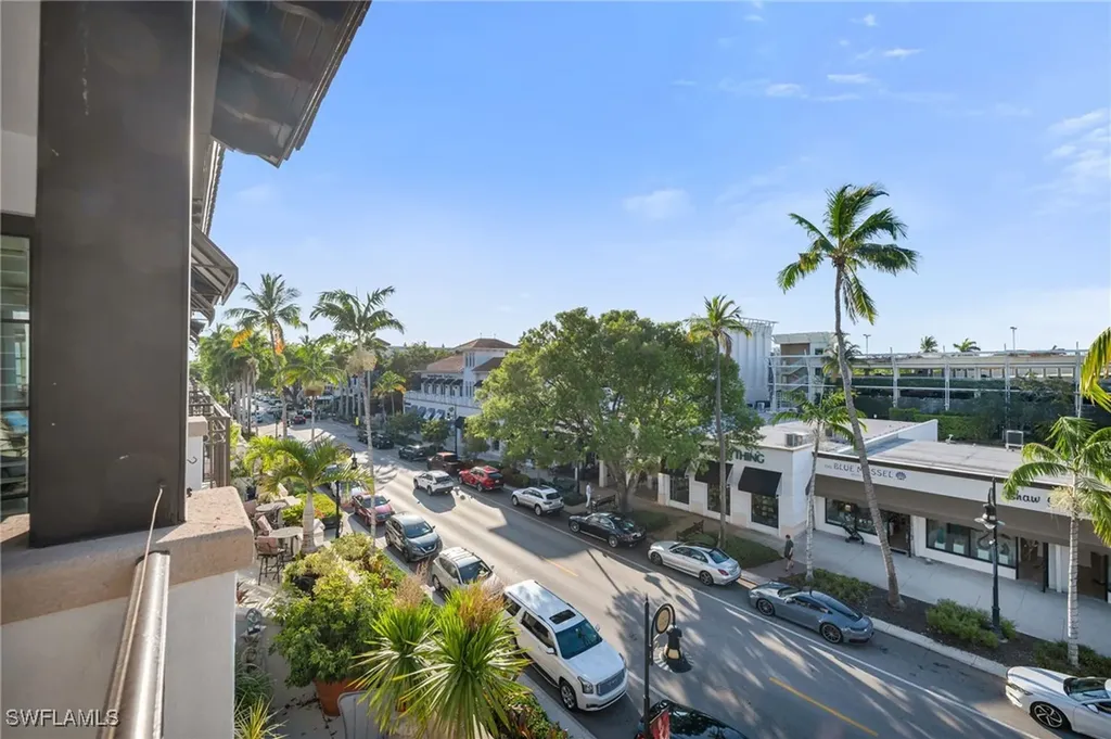 780 5th Avenue S Naples FL 34102