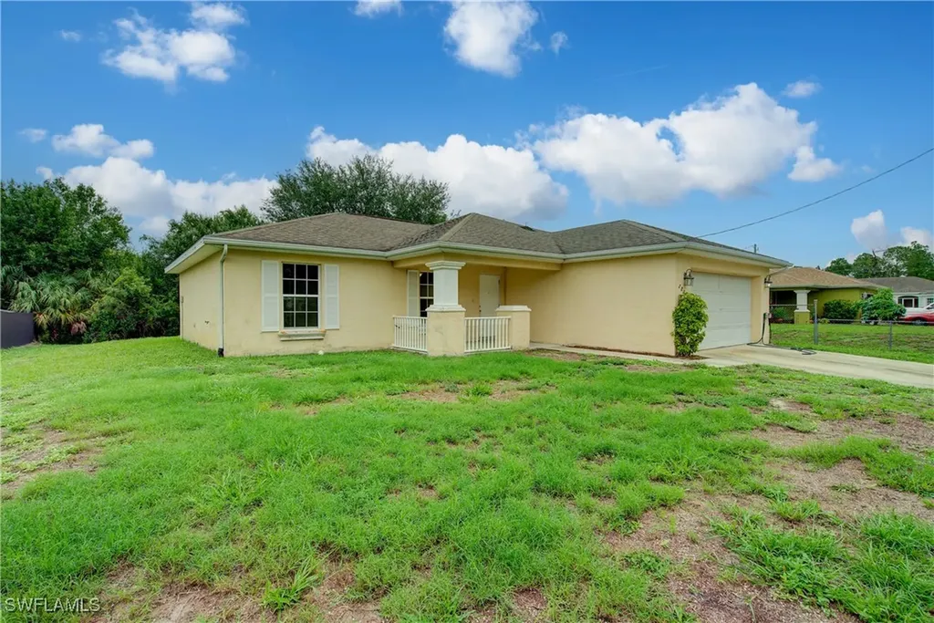 2808 51st Street W Lehigh Acres FL 33971