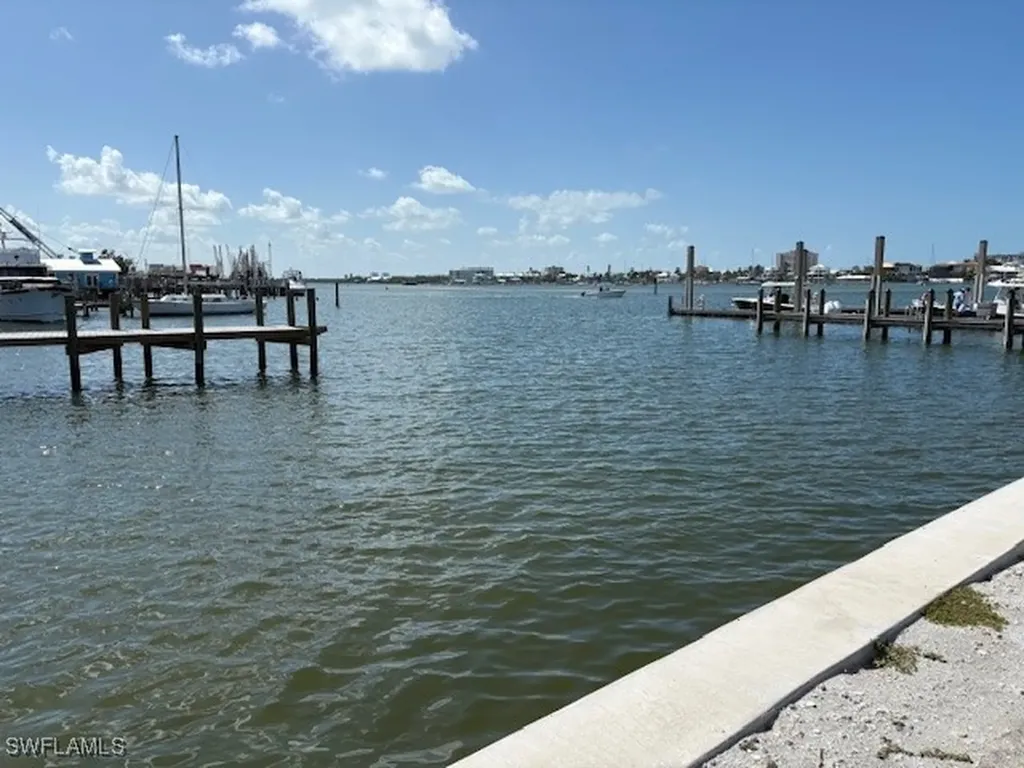 19281 #27 San Carlos Boulevard Fort Myers Beach FL 33931