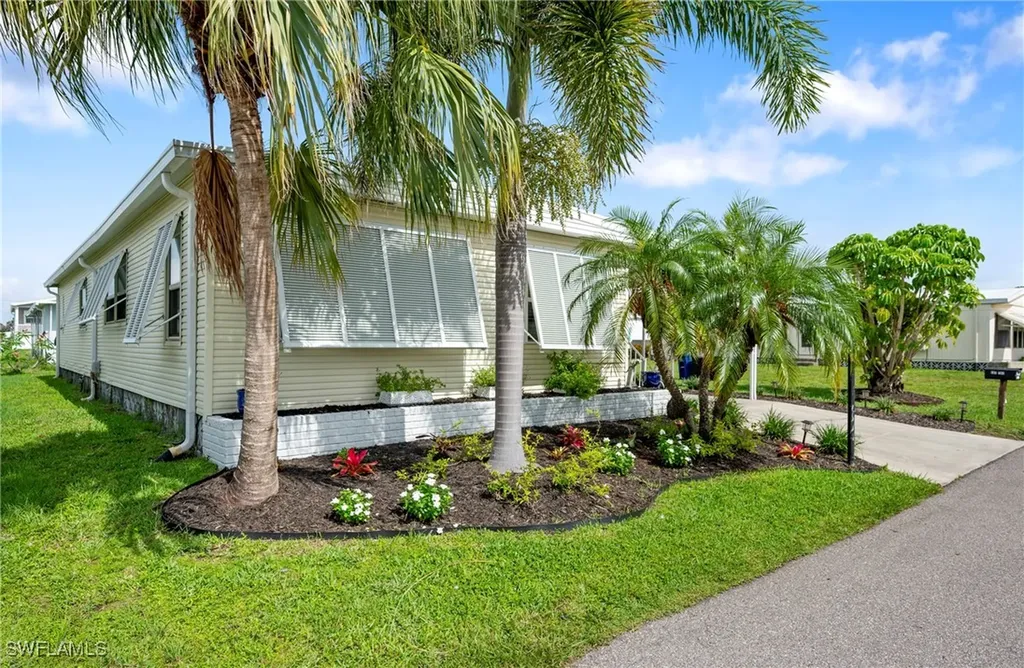 14727 Pioneer Place North Fort Myers FL 33917