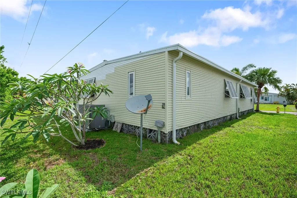 14727 Pioneer Place North Fort Myers FL 33917