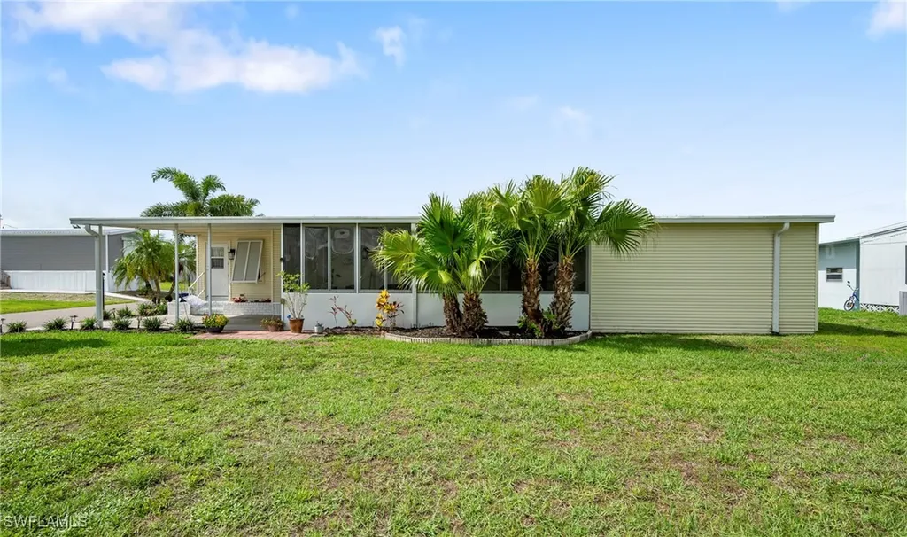 14727 Pioneer Place North Fort Myers FL 33917