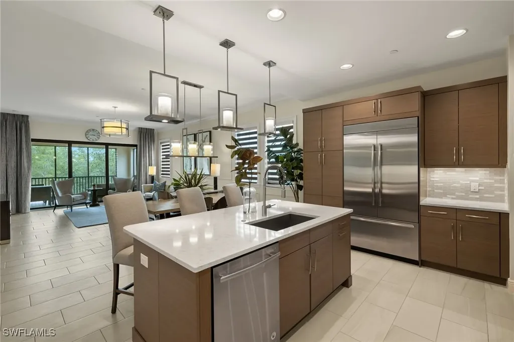 16382 Viansa Way Naples FL 34110