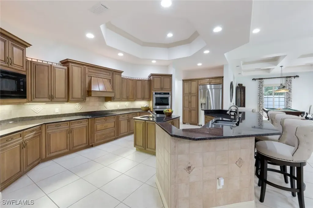 12099 Colliers Reserve Drive Naples FL 34110