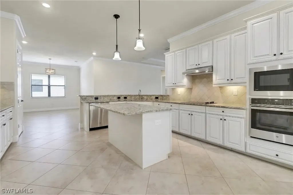 28103 Kerry Court Bonita Springs FL 34135