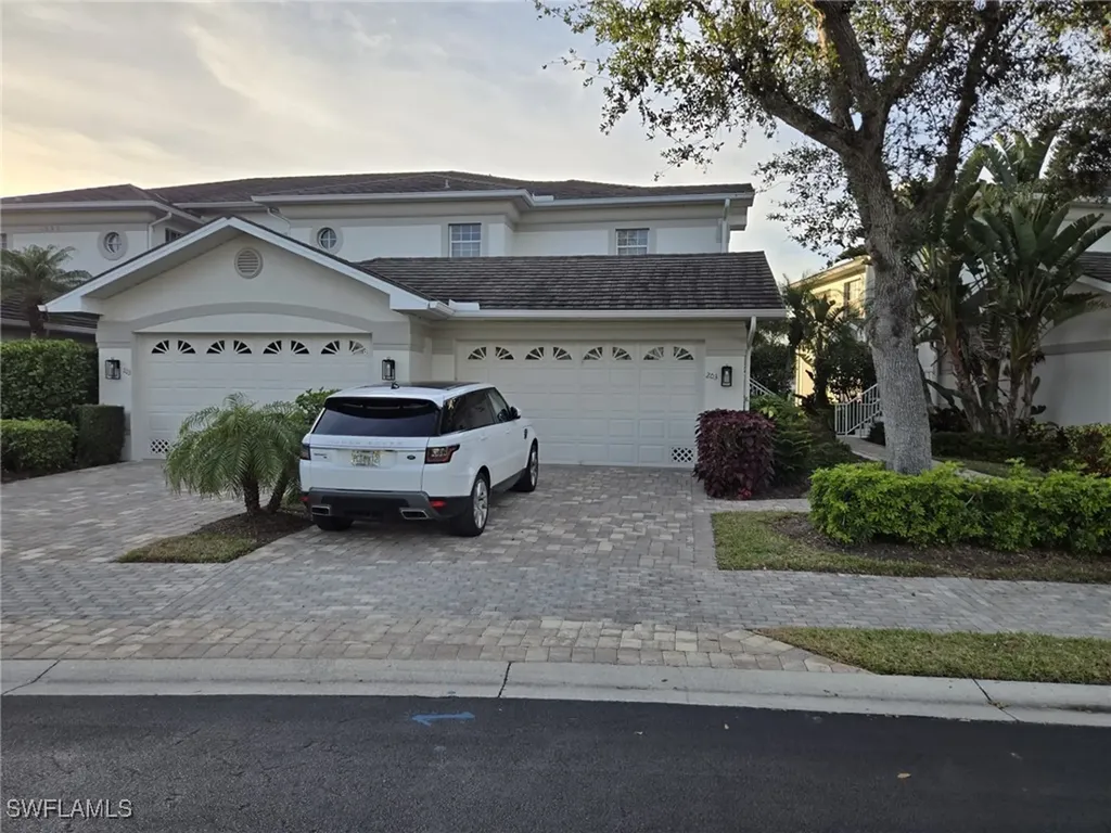 Naples FL, 5095 Yacht Harbor Drive, Unit 203