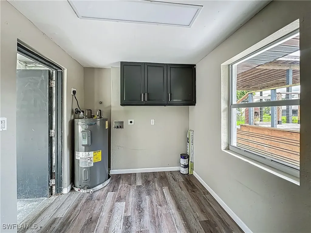 93 E Mariana Avenue North Fort Myers FL 33917