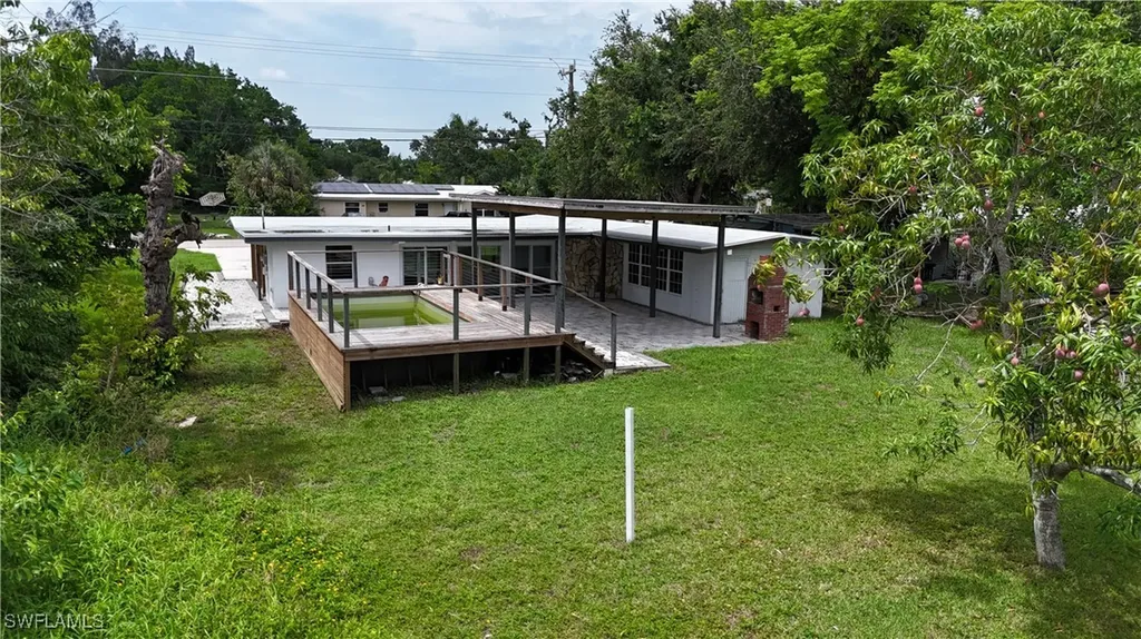 93 E Mariana Avenue North Fort Myers FL 33917