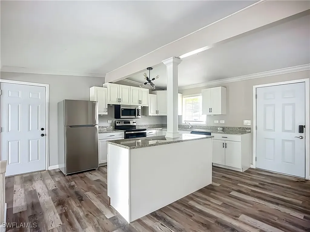 93 E Mariana Avenue North Fort Myers FL 33917
