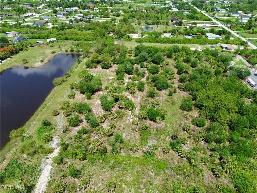 2305 Desoto Boulevard N Naples FL 34120