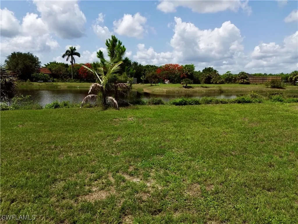 2305 Desoto Boulevard N Naples FL 34120