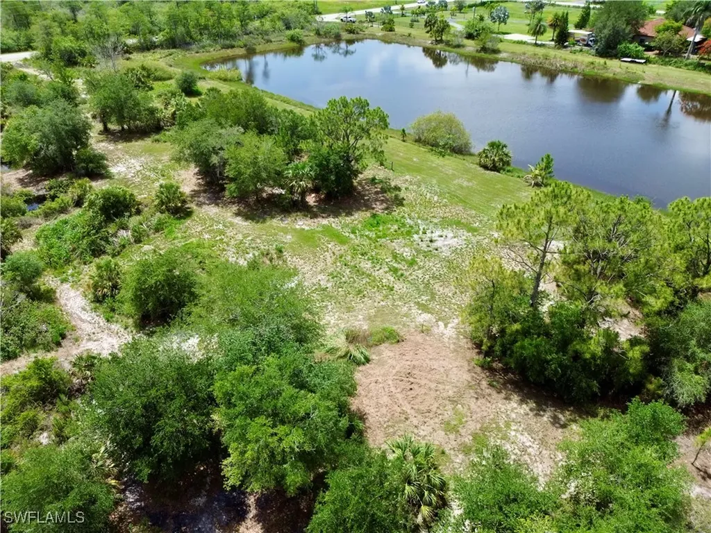 2305 Desoto Boulevard N Naples FL 34120