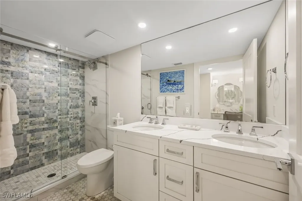 10562 Gulf Shore Drive Naples FL 34108
