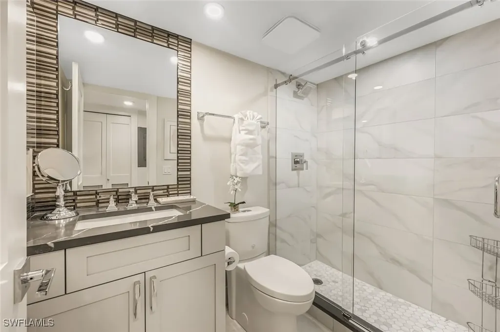 10562 Gulf Shore Drive Naples FL 34108