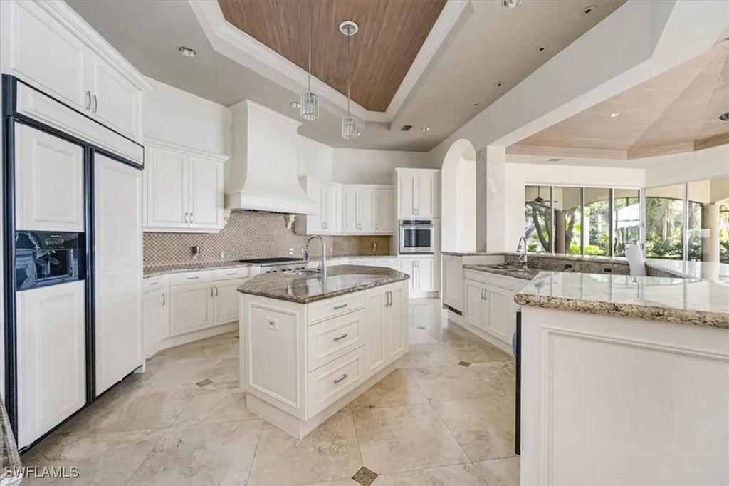 13681 Pondview Circle Naples FL 34119