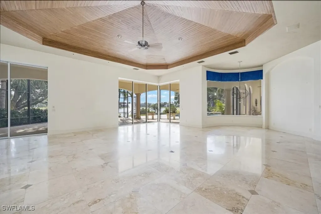 13681 Pondview Circle Naples FL 34119