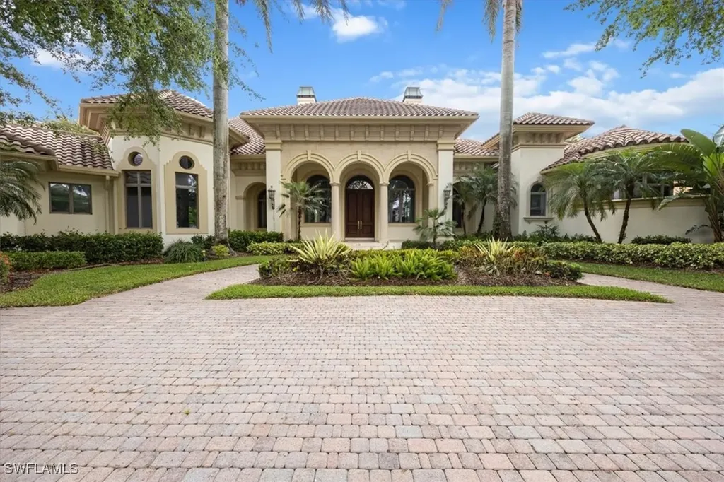 13681 Pondview Circle Naples FL 34119