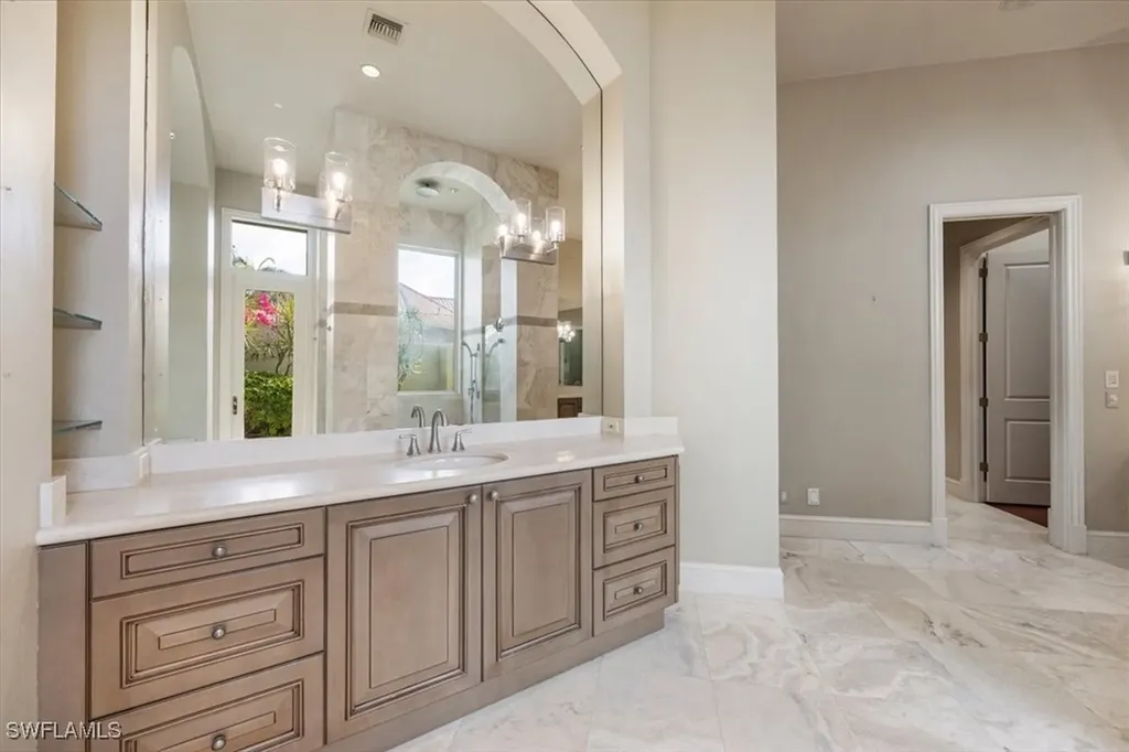 13681 Pondview Circle Naples FL 34119