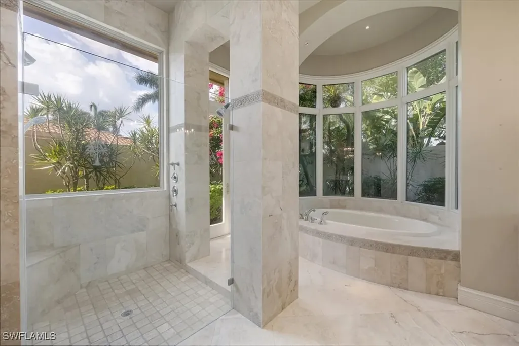 13681 Pondview Circle Naples FL 34119