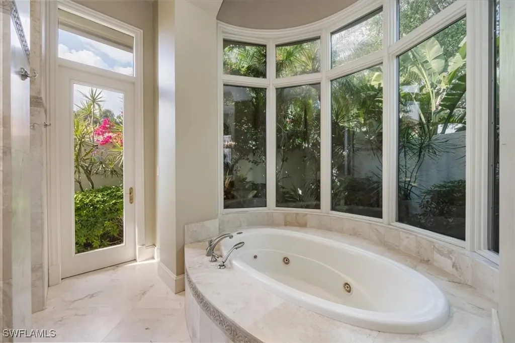 13681 Pondview Circle Naples FL 34119